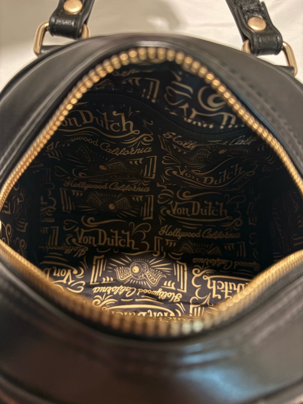 Von Dutch Cheetah Mini Bowling Bag with Detachable Strap - New - Picture 7 of 8